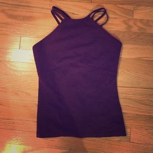 Cute yoga top with crisscross back